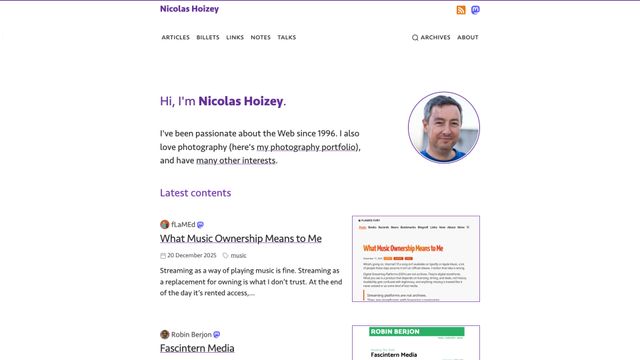 Screenshot of Nicolas Hoizey, passionate about the Web and photography